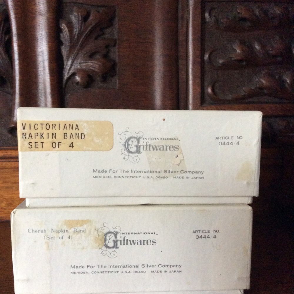 International Silver Company: Eight Napkin Rings - Picture 5 of 16